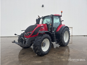 Traktor VALTRA T214