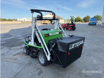 Sekačka na trávu 2023 Etesia HYDRO 124 DX 4x4 Tondeuse Ventrale Lawn Mower: obrázek 3