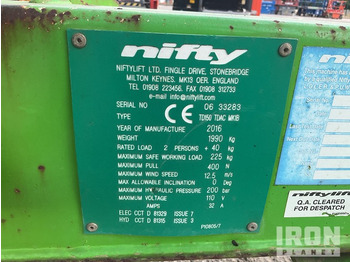 Kloubová plošina 2016 Nifty-Lift 150T Crawler Diesel Articulating Boom Lift: obrázek 2