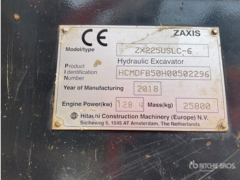Pásové rýpadlo HITACHI ZX225USLC-6