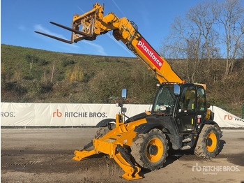 Teleskopický manipulátor JCB