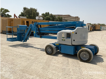 Kloubová plošina 2012 Genie Z-45/25J 2WD Diesel Articulating Boom Lift: obrázek 3