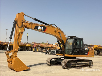 Pásové rýpadlo CATERPILLAR 320D2