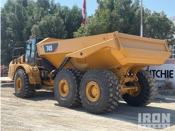 Kloubový sklápěč 2018 Cat 745: obrázek 4