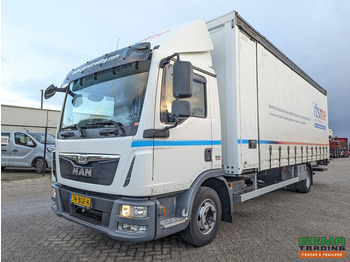 Plachtový nákladní auto MAN TGL 12.220