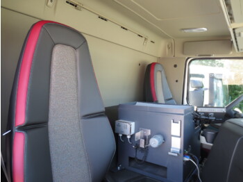 Cisternové vozidlo VOLVO FM: obrázek 5