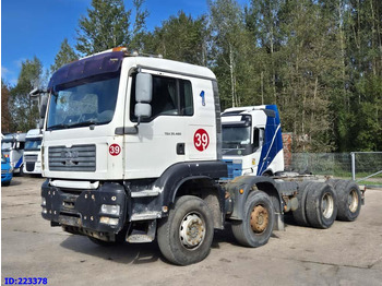 Podvozek s kabinou MAN TGA 35.480
