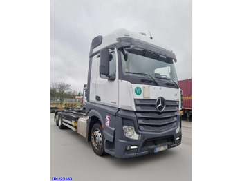 Podvozek s kabinou MERCEDES-BENZ Actros 2542