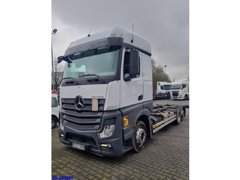 Podvozek s kabinou MERCEDES-BENZ Actros 2542