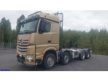 Podvozek s kabinou MERCEDES-BENZ Arocs