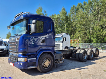 Podvozek s kabinou SCANIA R 580
