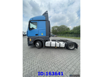 Tahač MERCEDES-BENZ Actros 1842