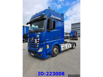 Tahač MERCEDES-BENZ Actros 1845