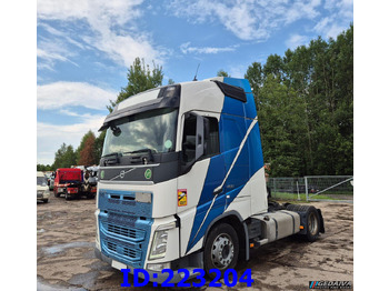 Tahač VOLVO FH13 460