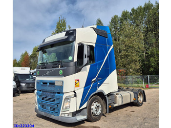 Tahač VOLVO FH13 460