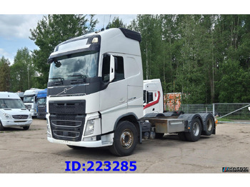 Podvozek s kabinou VOLVO FH13 540