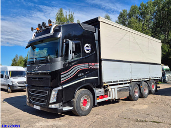 Plachtový nákladní auto VOLVO FH16 750