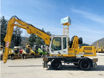 Překládkové rypadlo LIEBHERR A 904