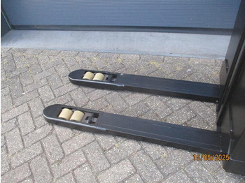 Stohovací vozík BT SWE 080L: obrázek 5 Stohovací vozík BT SWE 080L: obrázek 5