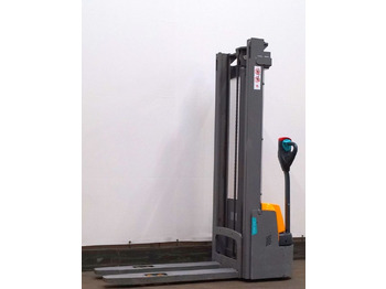 Stohovací vozík JUNGHEINRICH EJC