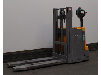 Stohovací vozík JUNGHEINRICH EJD