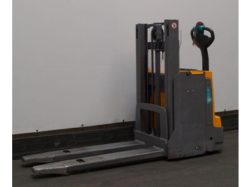 Stohovací vozík JUNGHEINRICH EJD