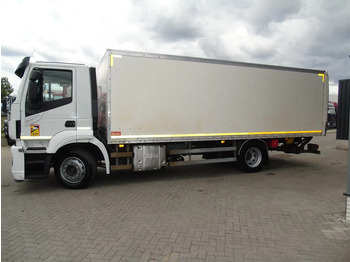 Skříňový nákladní auto Iveco Stralis 310 + euro 6 + lift + 2x IN STOCK: obrázek 3