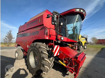 Sklízecí mlátička CASE IH