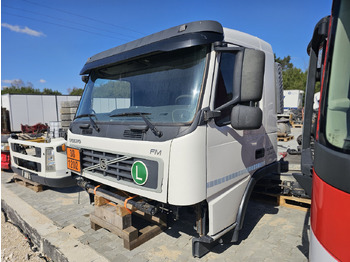 Kabina VOLVO FM