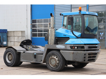 Terminálový traktor TERBERG