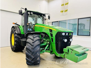 Traktor John Deere 8330 PowerShift: obrázek 2