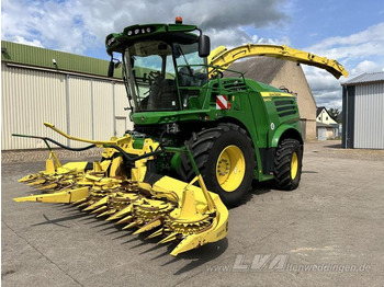 Sklízecí řezačka JOHN DEERE 8400