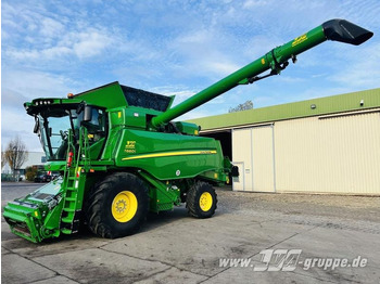Sklízecí mlátička JOHN DEERE T660