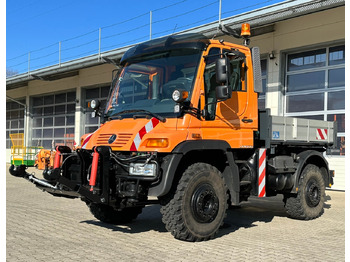 Sklápěč UNIMOG U400