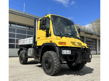 Sklápěč UNIMOG U400