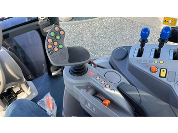 Traktor Deutz-fahr Agrotron 6205G New and Unused tractor: obrázek 4