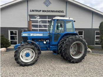 Traktor FORD
