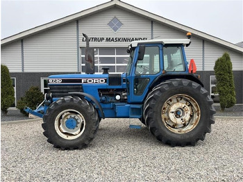 Traktor FORD