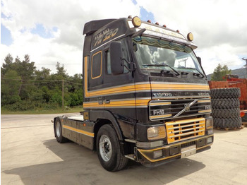 Tahač VOLVO FH16 520