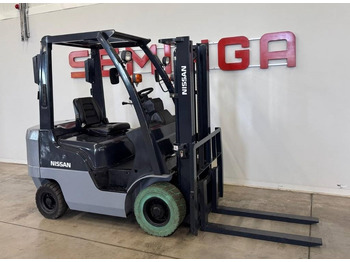 Vysokozdvižný vozík NISSAN
