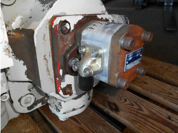 Čerpadlo hydraulického zesilovače pro Stavební technika O&K KP1/11A2OA SOA 4NL1 -: obrázek 3