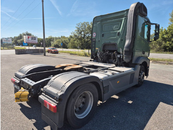 Tahač Mercedes-Benz Actros 1843 ADR: obrázek 5 Tahač Mercedes-Benz Actros 1843 ADR: obrázek 5