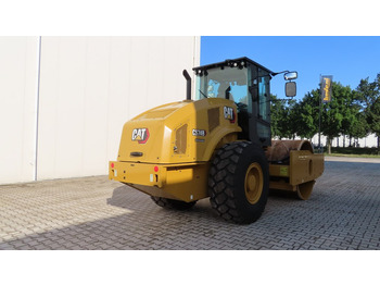 Kompaktor Caterpillar CS74B: obrázek 2