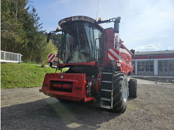 Sklízecí mlátička CASE IH Axial-Flow