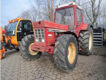 Traktor IHC 1056XL: obrázek 1