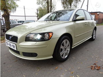 Minibus, Mikrobus VOLVO S40, 2.0 l: obrázek 1