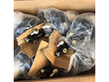 Nový Brzdový válec pro Kolový nakladač Qingdao Promising Vacuum brake booster brake master cylinder assembly for China Loader: obrázek 2