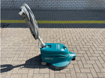 Zametací vůz TENNANT