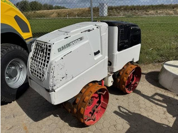 Válec BOMAG