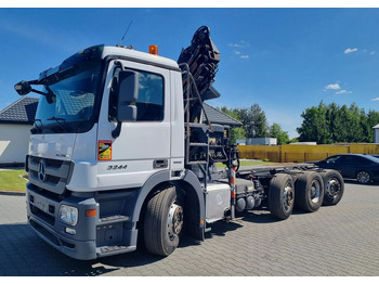 Podvozek s kabinou MERCEDES-BENZ Actros 3244